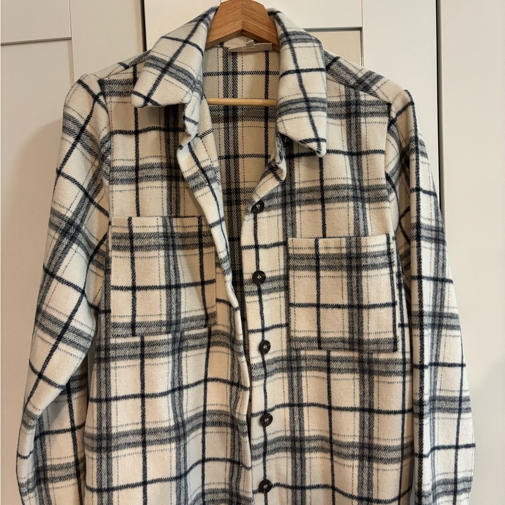 MELLODAY Cream and Black Checkered Top